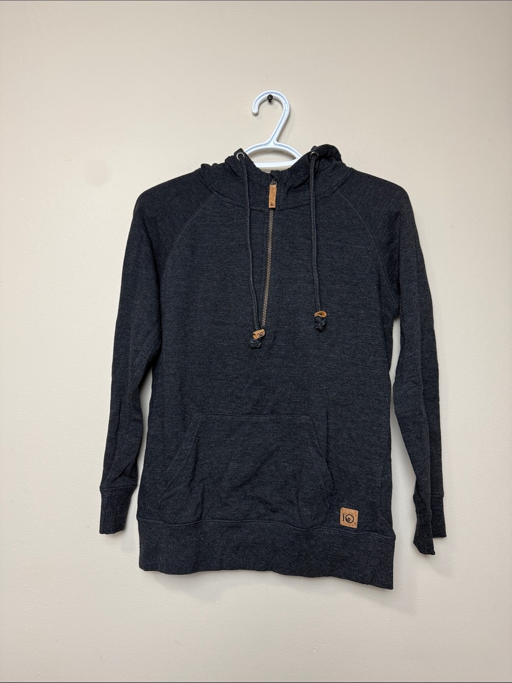 tentree Charcoal Half-Zip Hooded Sweater size XS
